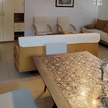 Lighthouse - A3 Twobedroom With Sea View Apartment